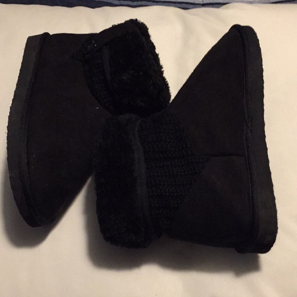 NEW Black Boots - Picture 4 of 7